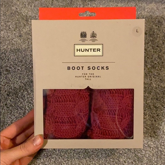 Hunter tall 6 stitch cable boot socks